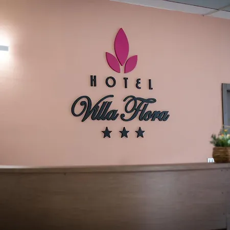 Flora Hotel 3*